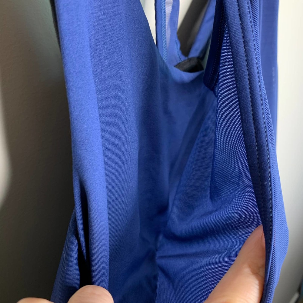 GAP FIT Medium Impact Racerback Mesh Tank Large - Picture 8 of 9